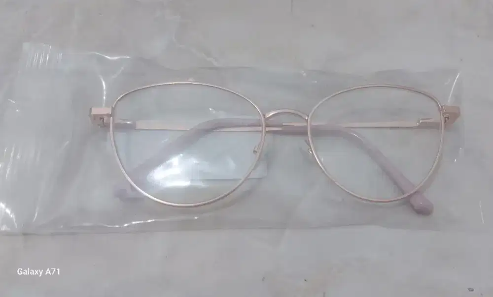 kacamata minus modis cat eye