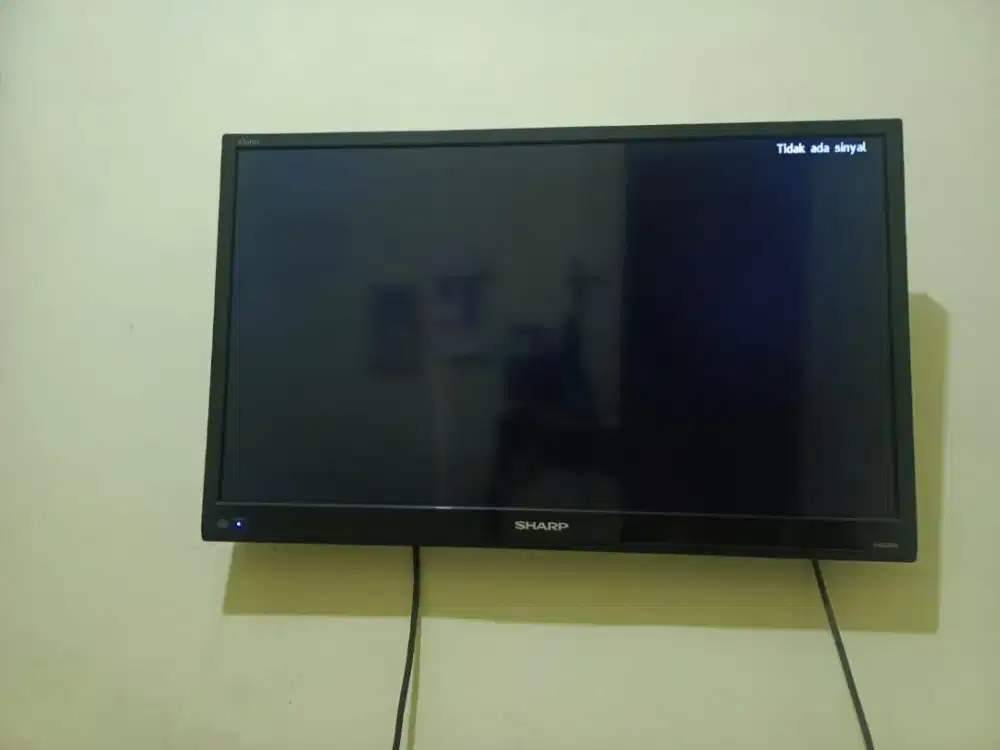 TV Merk Sharp + Seatbox