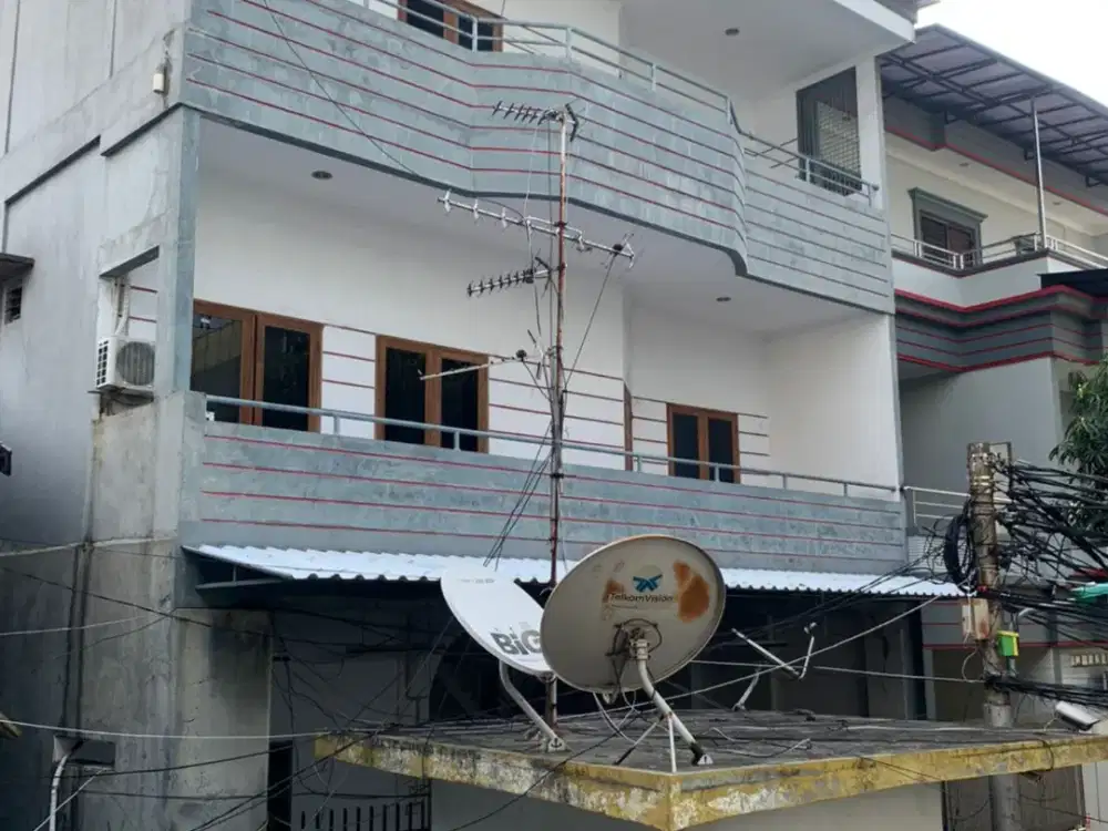 Dijual dan Disewakan Rumah Jelambar Fajar