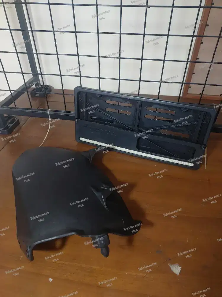 spakbor kolong PCX 160 plus cover plat nomor dpn