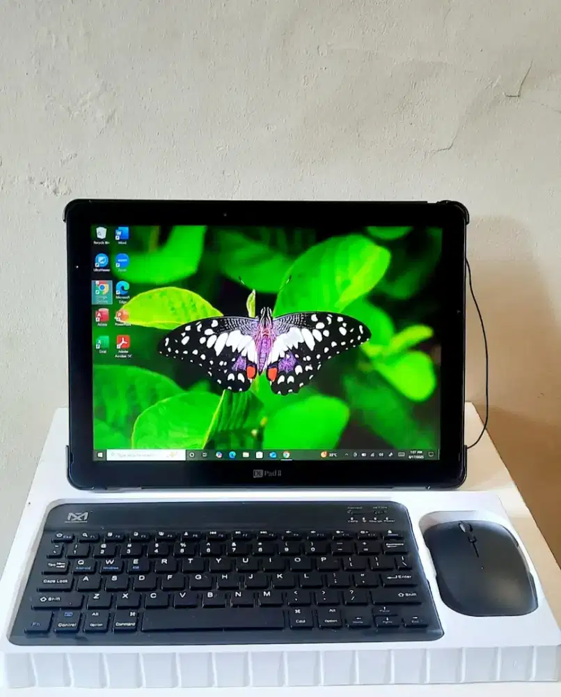 LAPTOP FUJITSU 2in 1 V727 siap pakai