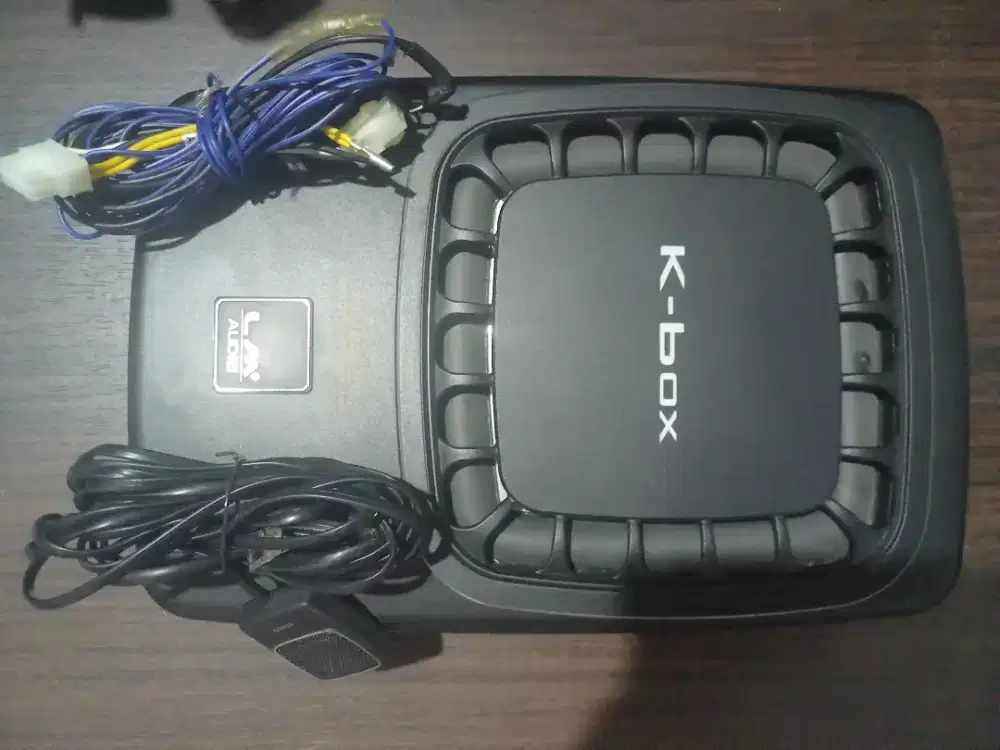 DIJUAL SUBWOOFER LM AUDIO 8 INCH