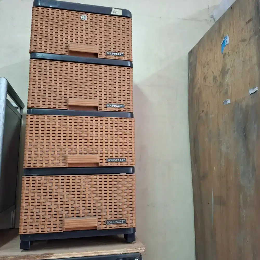 Rak Susun Plastik Serbaguna NAPOLLY