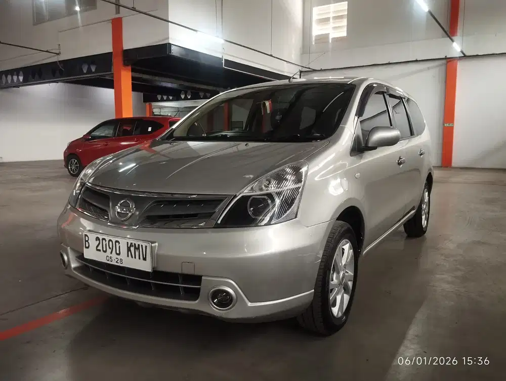 Nissan Grand livina SV 2013 MANUAL