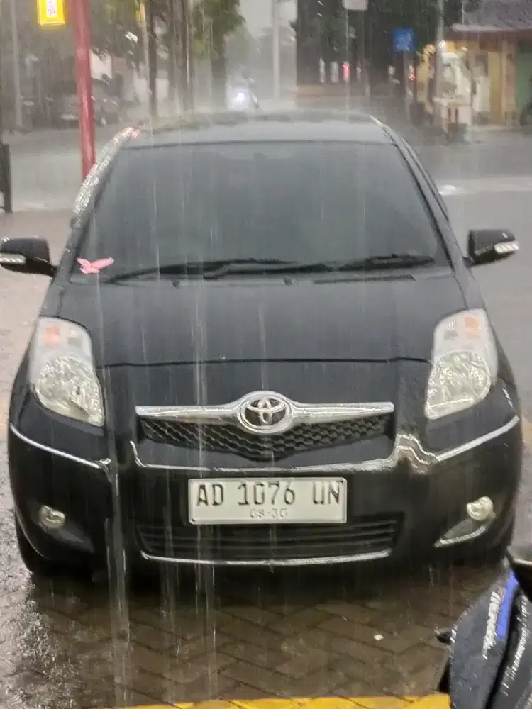 Jual yaris j matic 2010