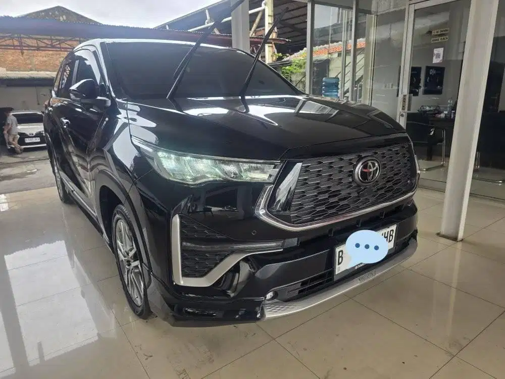 Toyota Innova Zenix Q Hybrid Modalista AT
2023