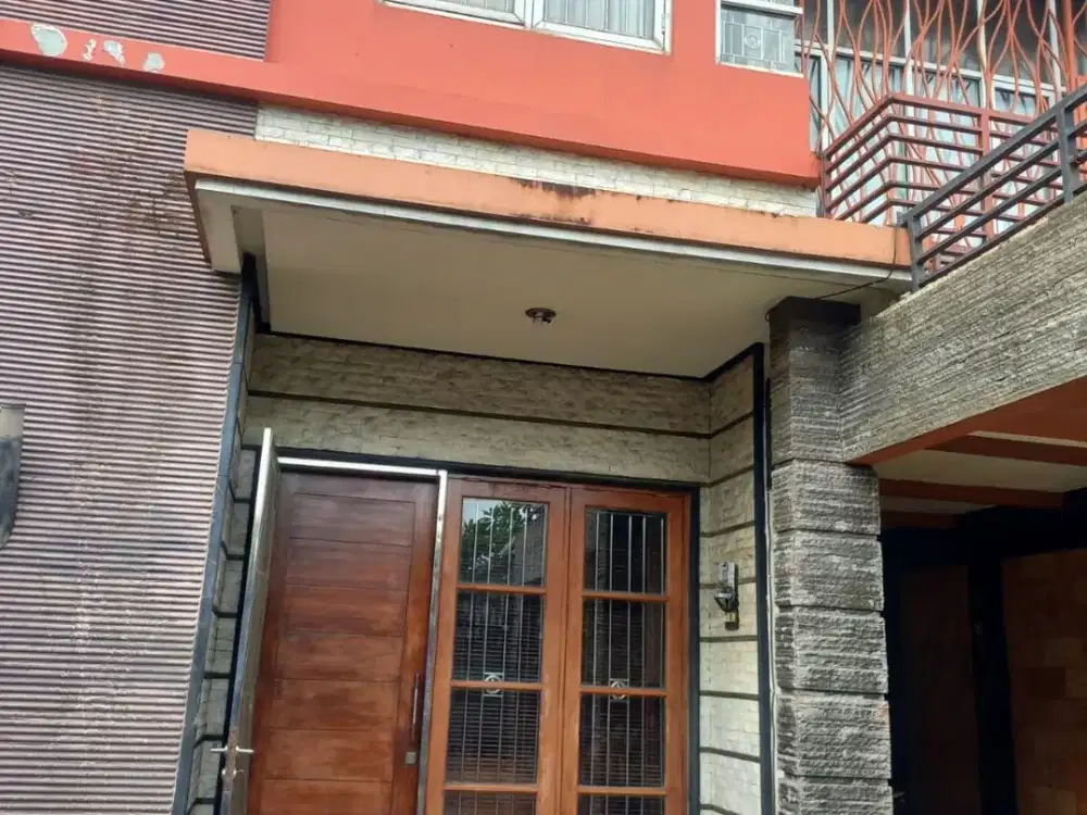 Di Jual Rumah 2 Lantai Dalam Komplek Melati Mas Vista, Tangerang Selatan