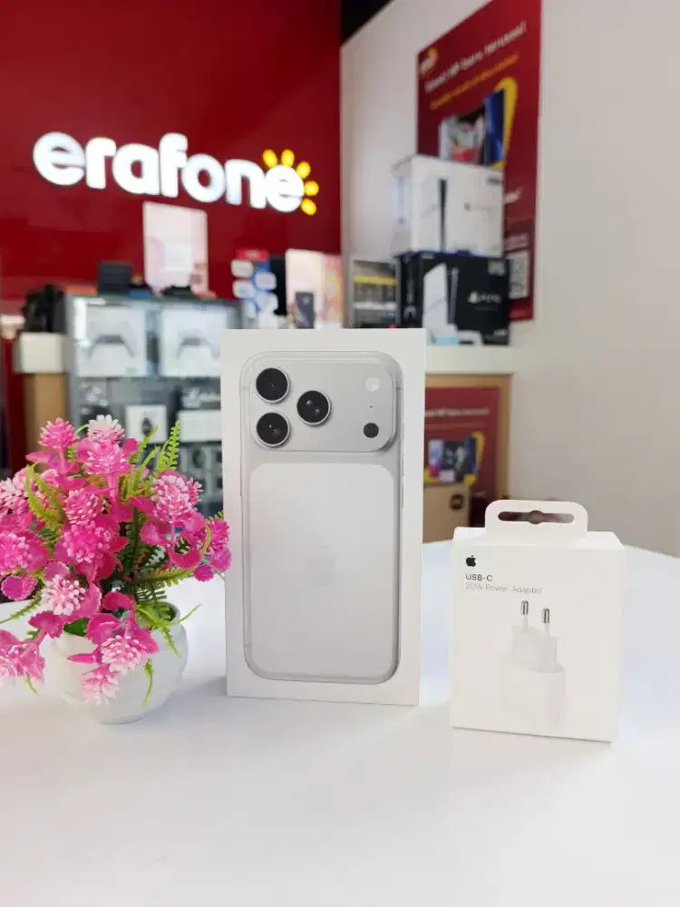 Ready 1 unit iPhone 17 pro 256 silver garansi resmi bisa cicilan