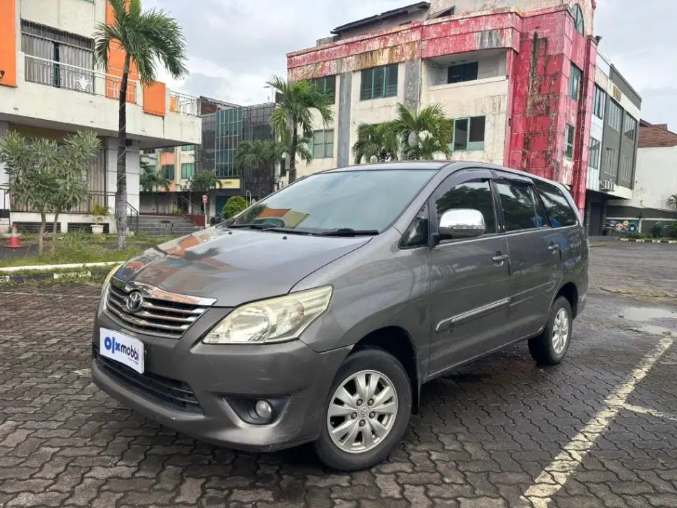 DP MURAH - Toyota Kijang Innova 2.0 G Bensin AT 2013 Abu