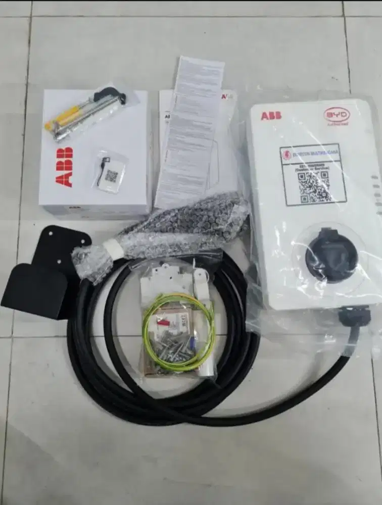 Home Charger ABB – Baru, Belum Unboxing