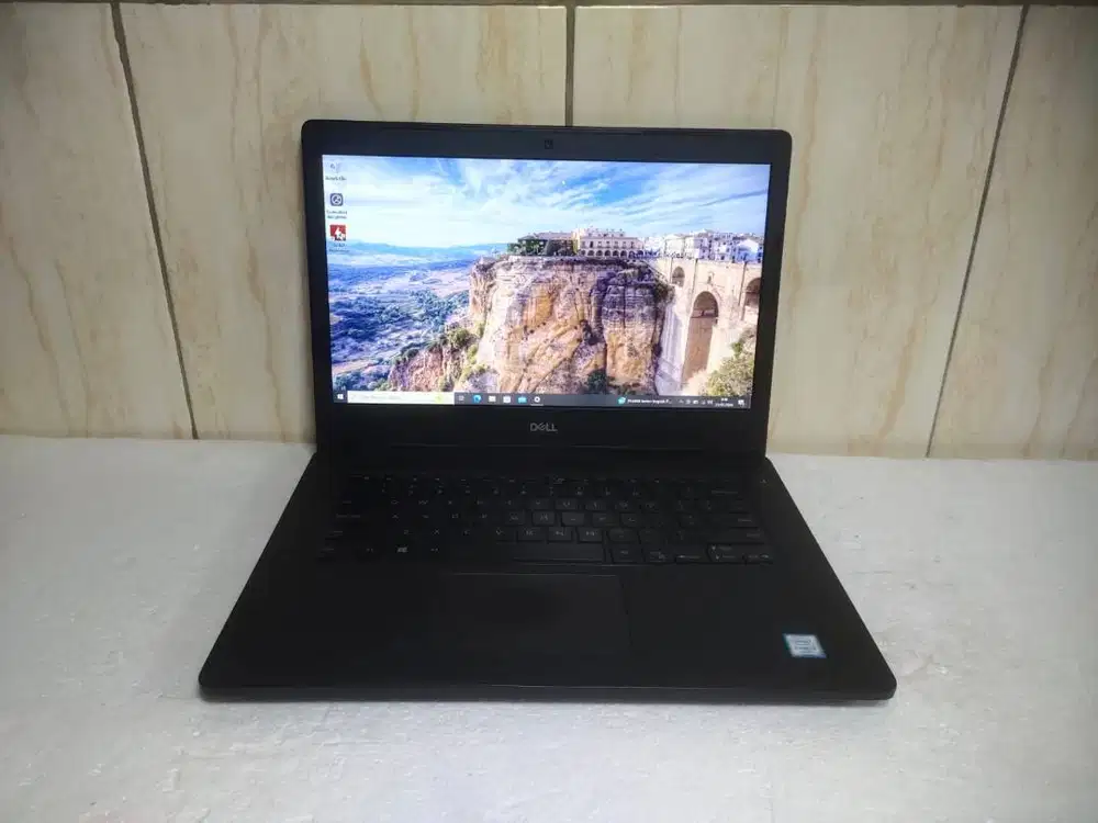 Dell Latitude 3480 Core i3-6006U RAM 8GB SSD 128GB WINDOWS 10  [B147]