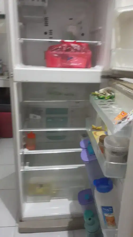 Jual BTH Murah Kulkas 2 Pintu Kondisi Msh Bgs,Msh BSA Beku&Dingin