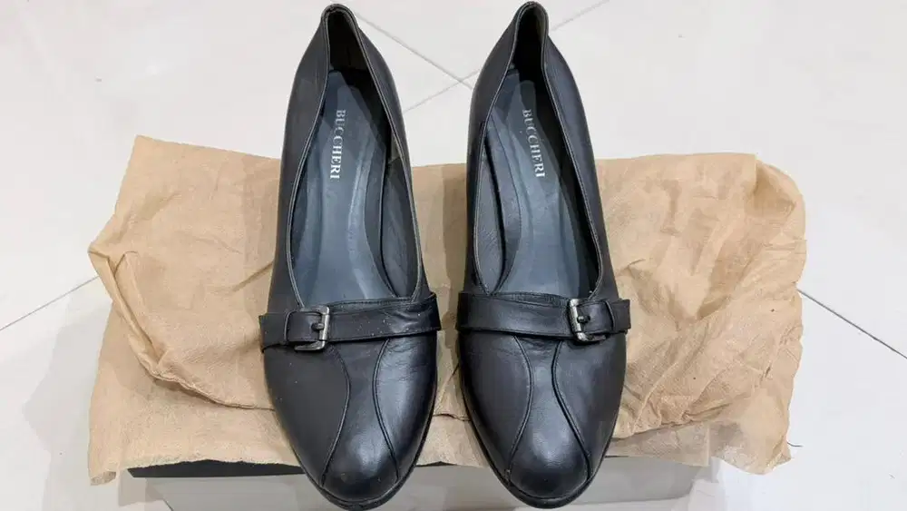 Sepatu Wanita Heels Buccheri Size 40