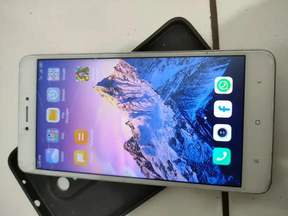 Xiaomi Redmi Note 4 – Layar Retak, Masih Normal