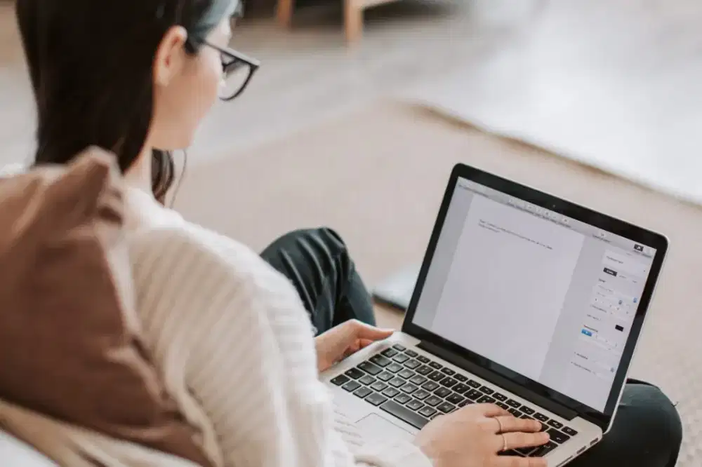 Dibutuhkan Sales Wanita Kerja Online Dalam Kantor