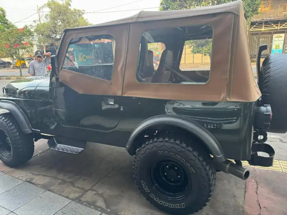 Jeep CJ7 th 1980 habis Restorasi back to full original