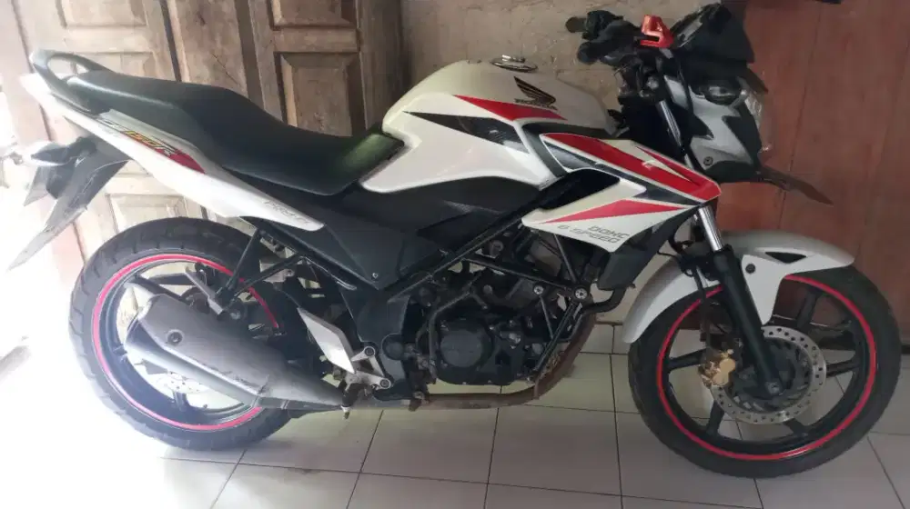 Cb150R old 2014