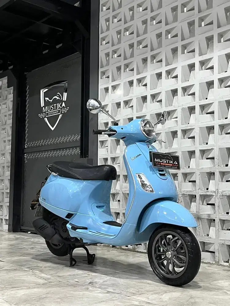 Terbatas!!Vespa LX125 iget th 2022 - Ayu Mustika