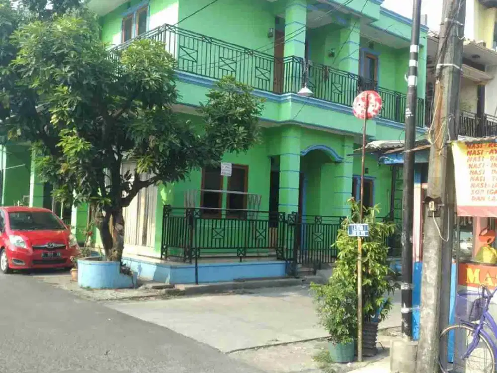 dijual cepat rumah 2 lantai siap huni di perumahan harapan baru 1 Bekasi Barat