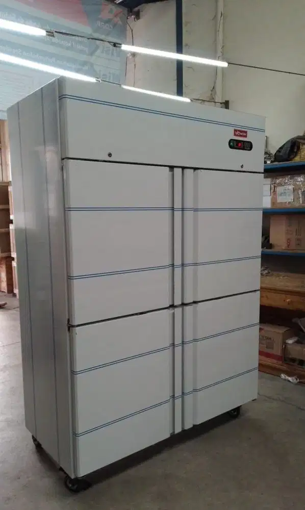 Freezer GEA URF 1200L