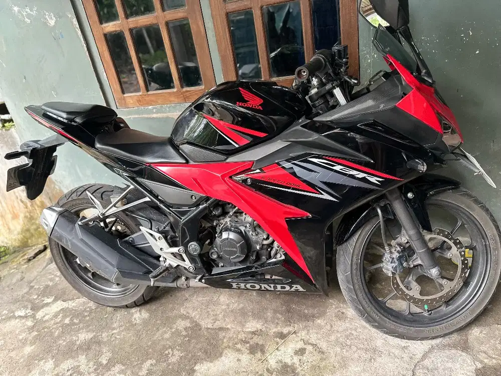 Honda CBR 150cc sport th 2019