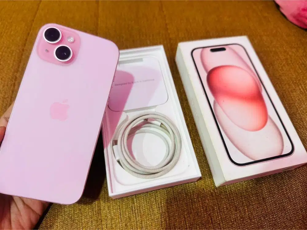 Iphone 15 128gb pink garansi ibox mulus