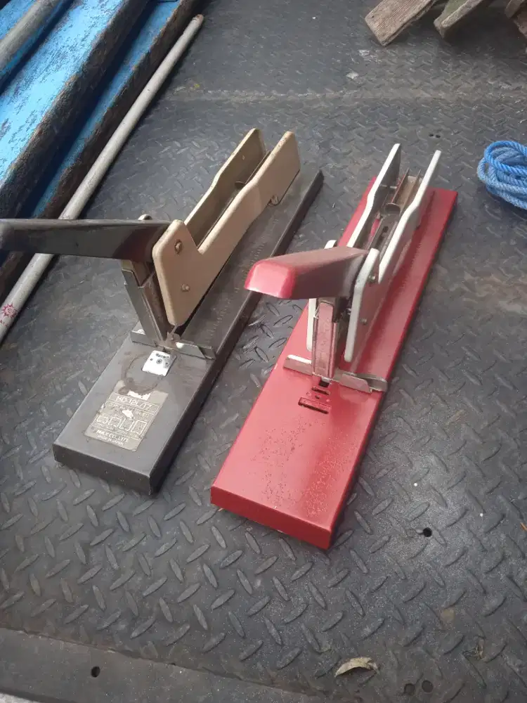 Staples Merk dagang MAX