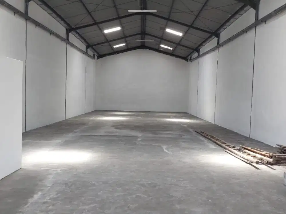 Gudang Margomulyo Permai, Bangunan Siap Pakai