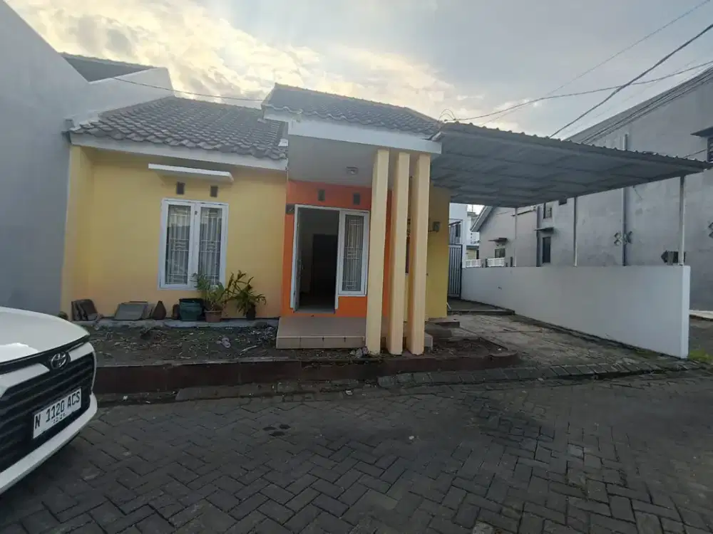 DIJUAL RUMAH POSISI HOOK COCOK UNTUK KOST LOKASI SAXOPHONE KOTA MALANG