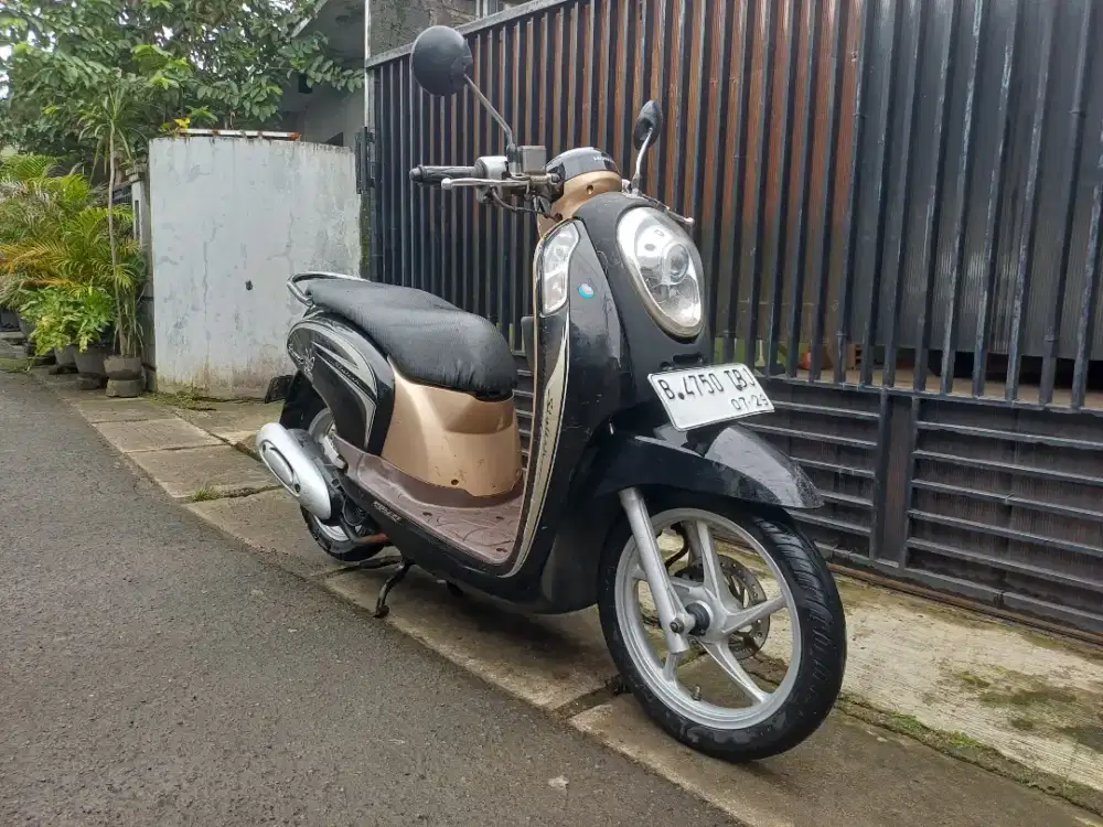 Scoopy stylish F1 2014 injeksi