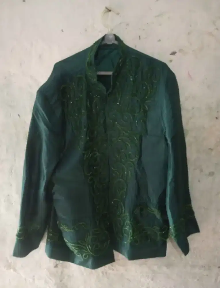 Gaun pria dan wanita