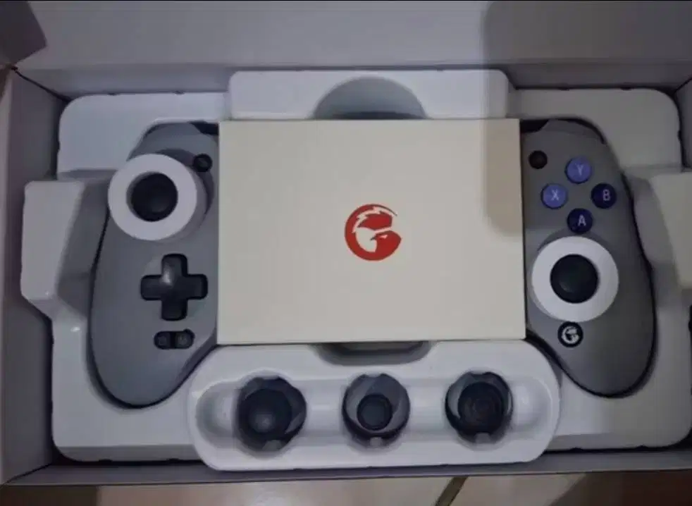 Gamesir G8 Galileo Type C Gamepad Mobile Gaming Controller Hall Effect