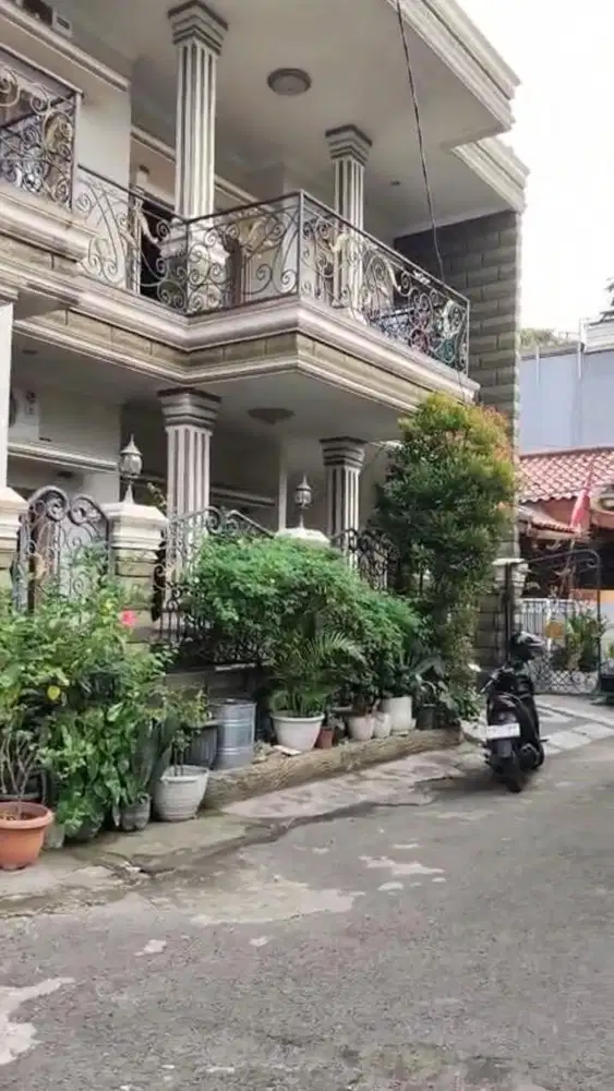 Di Jual Murah Rumah  Mewah Di Komplek Deplu Cipadu Tangerang