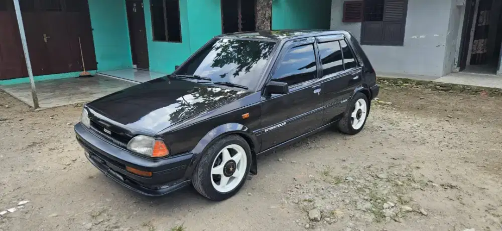 Mobil toyota starlet 1989