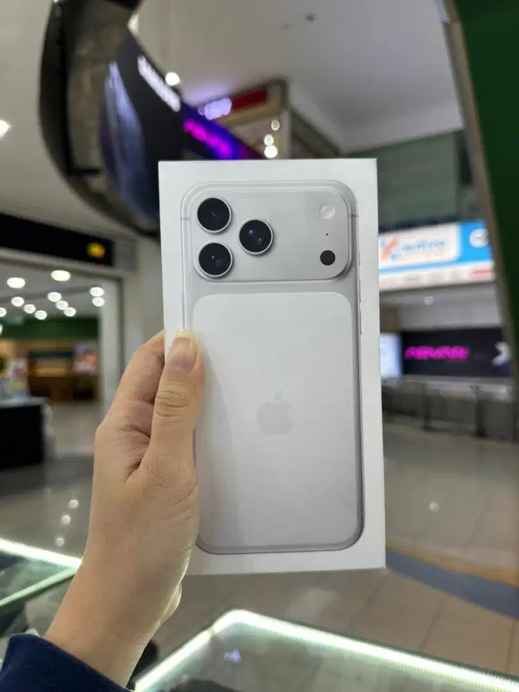 Iphone 17 Promax Silver 256gb