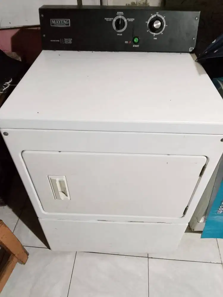Mesin pengering laundry MAYTAG