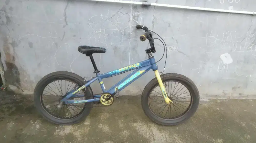 Di jual sepeda bmx uk 20 siap pake