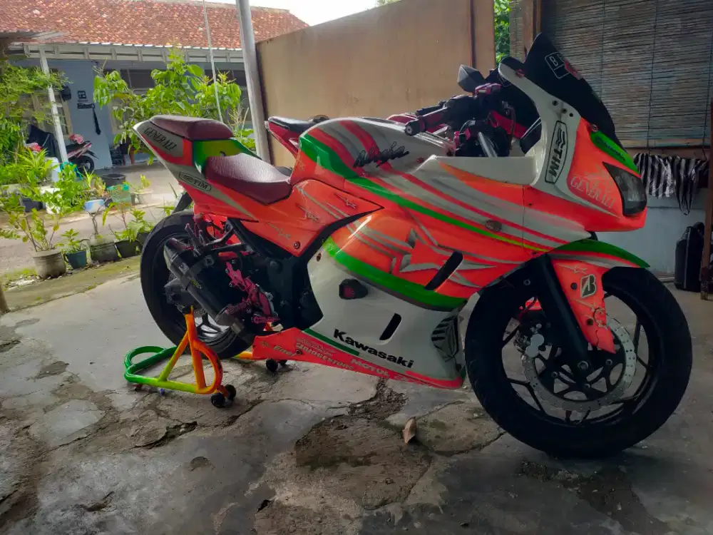 Jual Kawasaki ninja 250R karbu