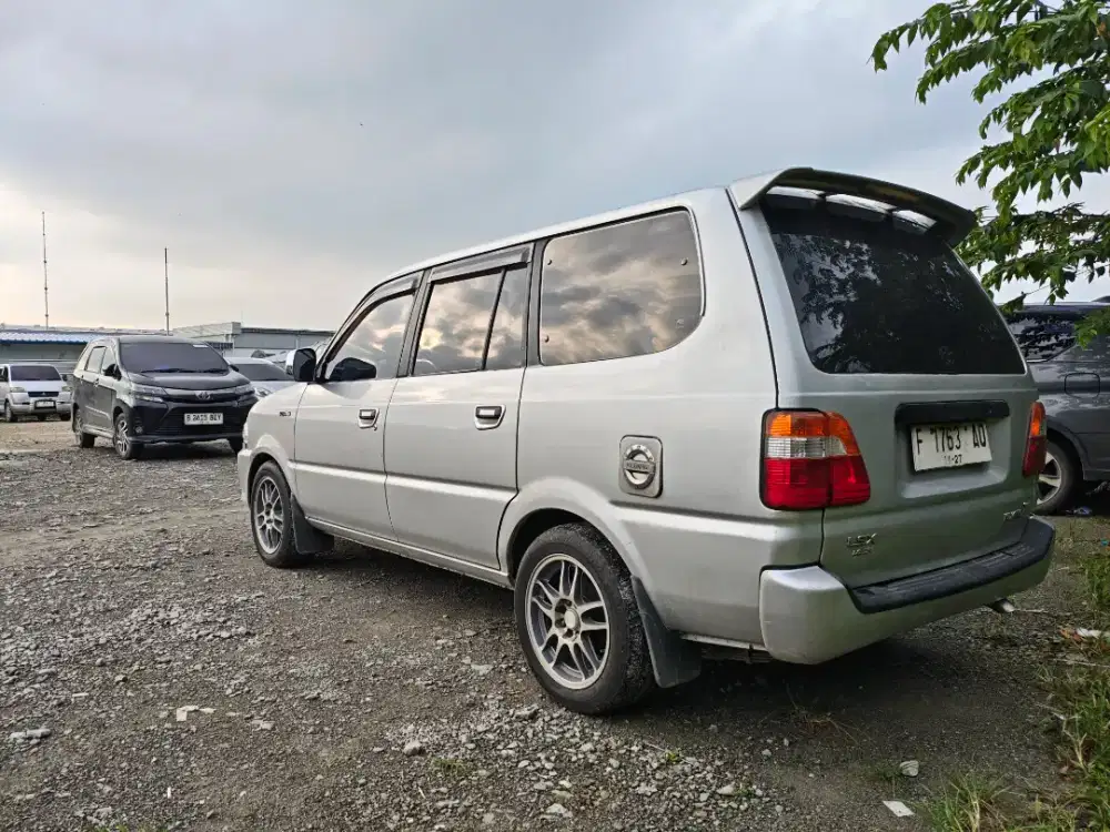 Toyota Kijang LSX 1.8 EFI Manual 2003 upgrade LGX