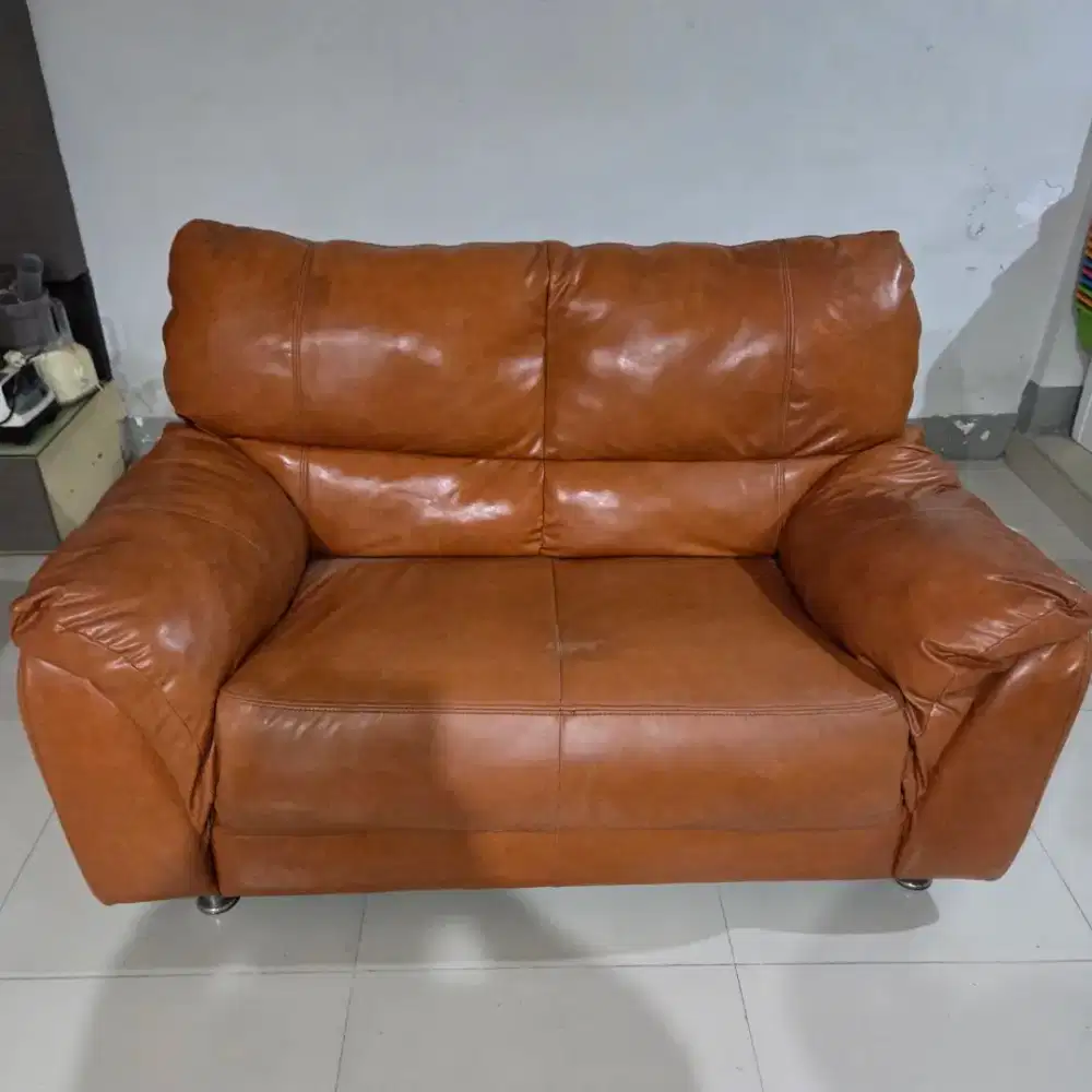 Sofa 2 seater informa bekas 90%