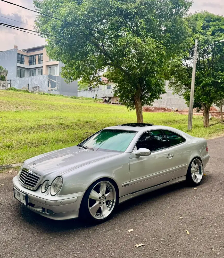 Mercy Clk Avantgarde kompressor Matic Tahun 2000 Terawat Bagus Mulus