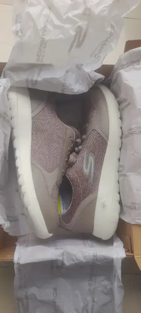 Jual sepatu baru dan bekas ory