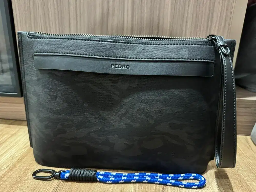 Clutch Pedro Black
