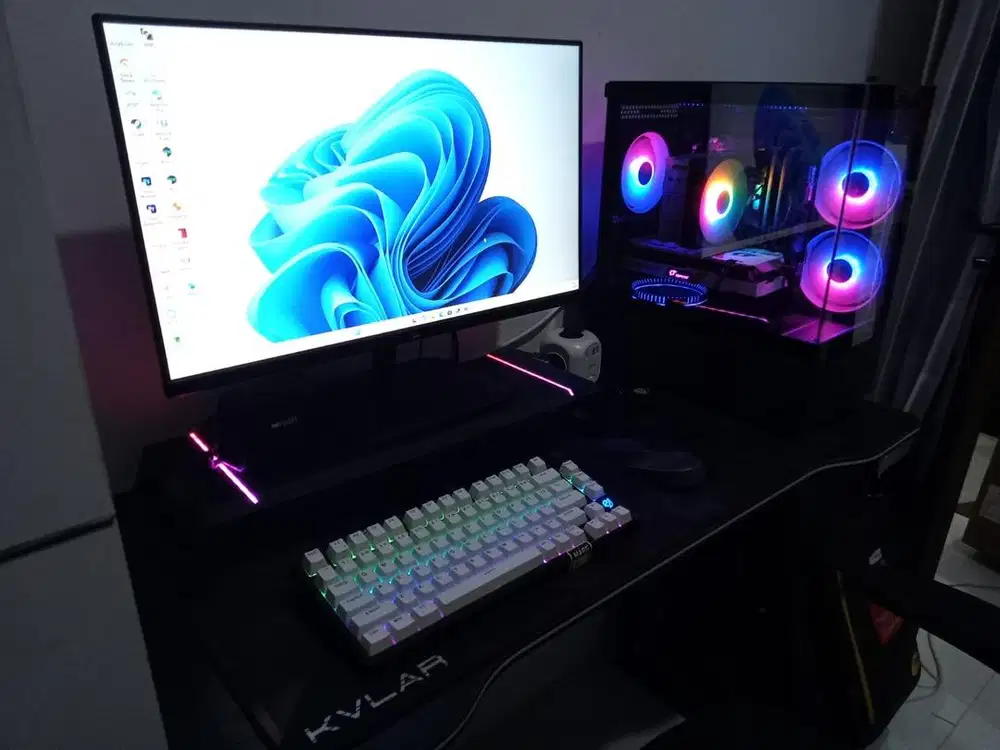 JUAL CEPAT – FULL SET GAMING PC + MEJA & KURSI