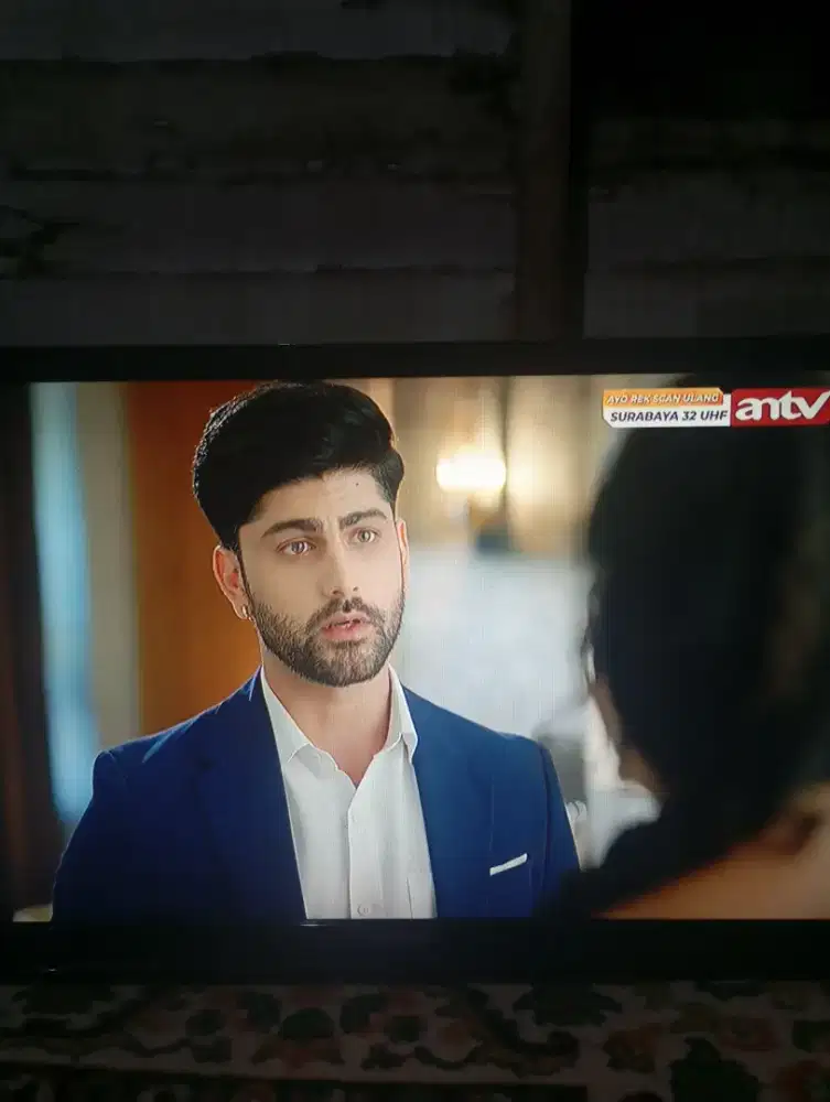 tv lcd 32 inch bagus