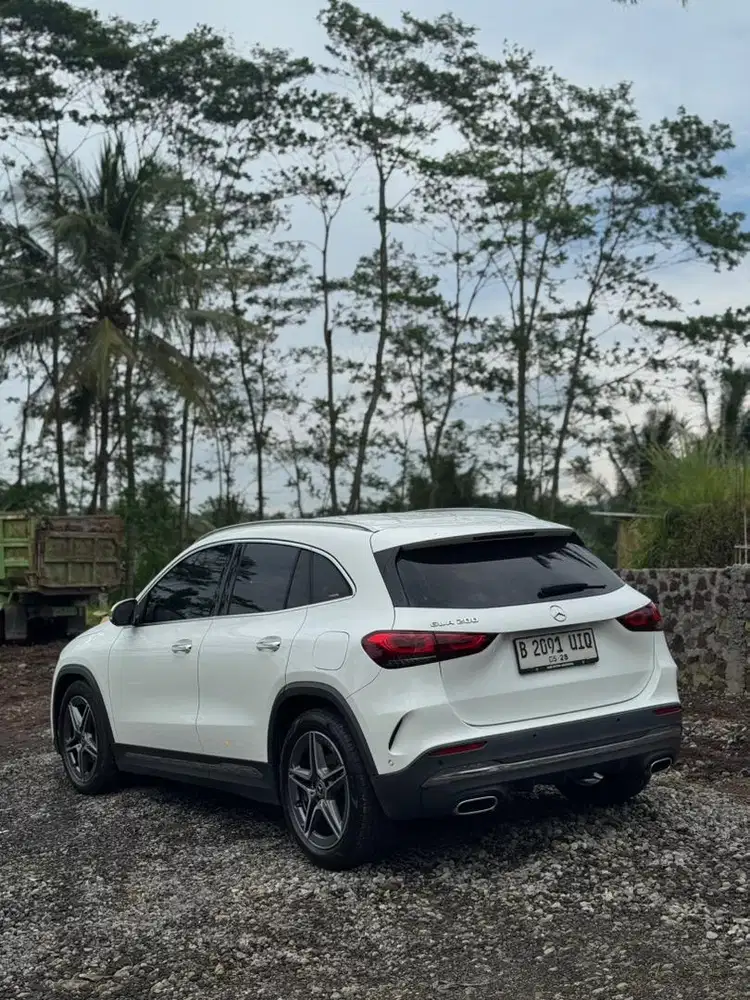 Mercedes-Benz GLA200 AMG PROGRESSIVE LINE