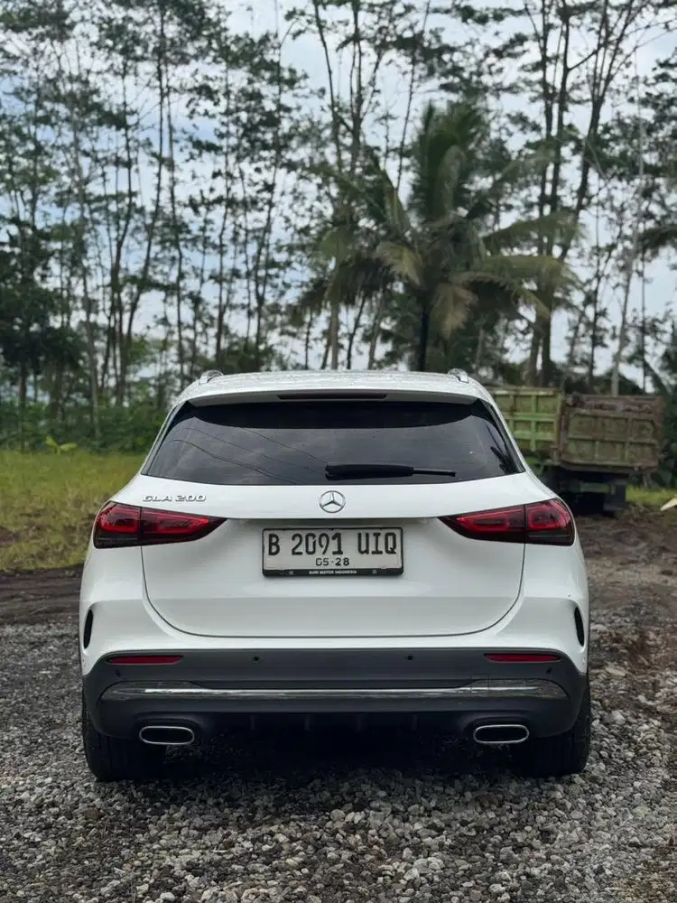 Mercedes-Benz GLA200 AMG PROGRESSIVE LINE