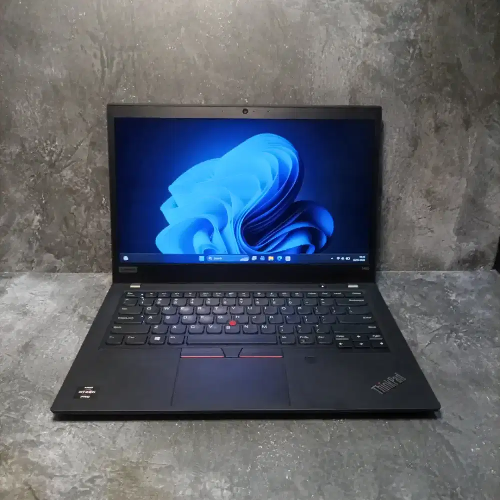 JUAL MURAH!! LAPTOP THINKPAD T495 AMD RYZEN 5PRO 5300 / 8GB RAM /256GB