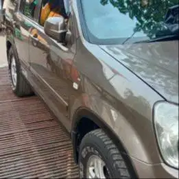 Dijual mobil pribadi pajak off 2x ban baru gnti