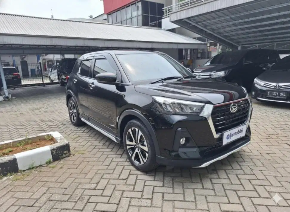 DP MURAH Daihatsu Rocky 1.0 R ADS Bensin-MT 2021 UZA
